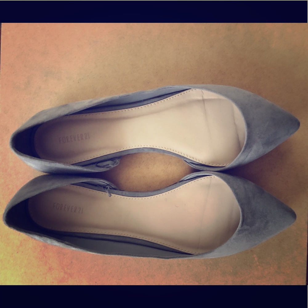 Forever 21 Faux Suede Flats🎀